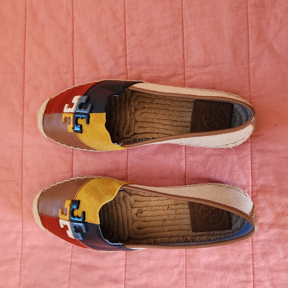 Shoe